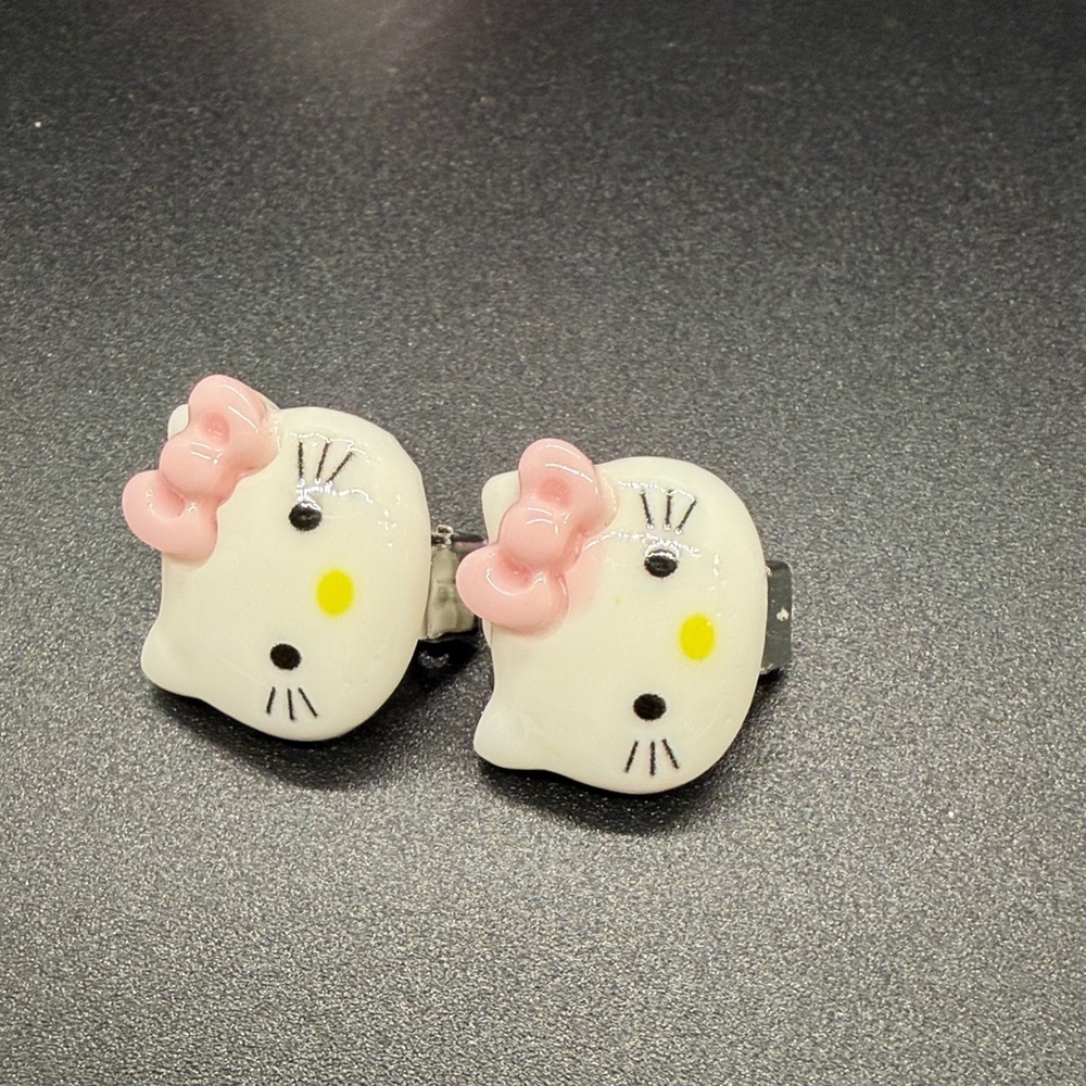 Hello Kitty Pink Beaded Jewelry Set for Kids - Picture 6 of 7